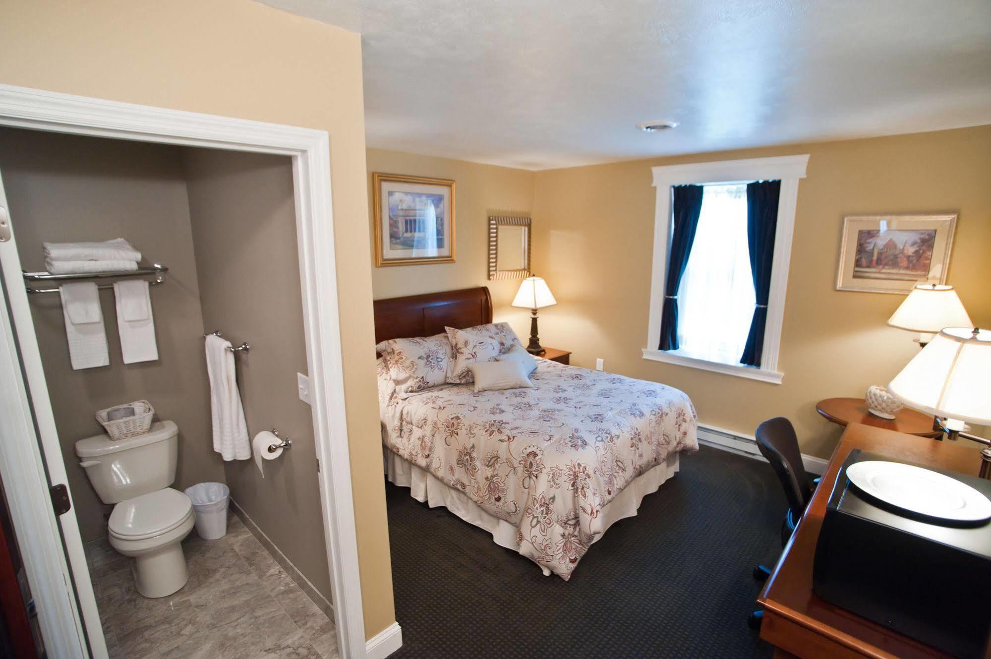 Beacon Hotel Oswego Kültér fotó
